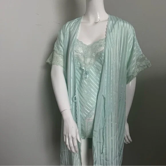 Vintage Mint Green Sheer Lace Robe & Lingerie Set | Coquette Boudoir Peignoir M - Picture 4 of 11